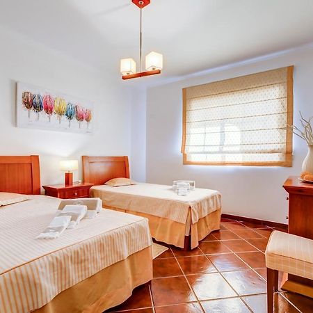 Altura Prime - 5 Suites, Private Pool And Parking, Walk To Beach Bagian luar foto