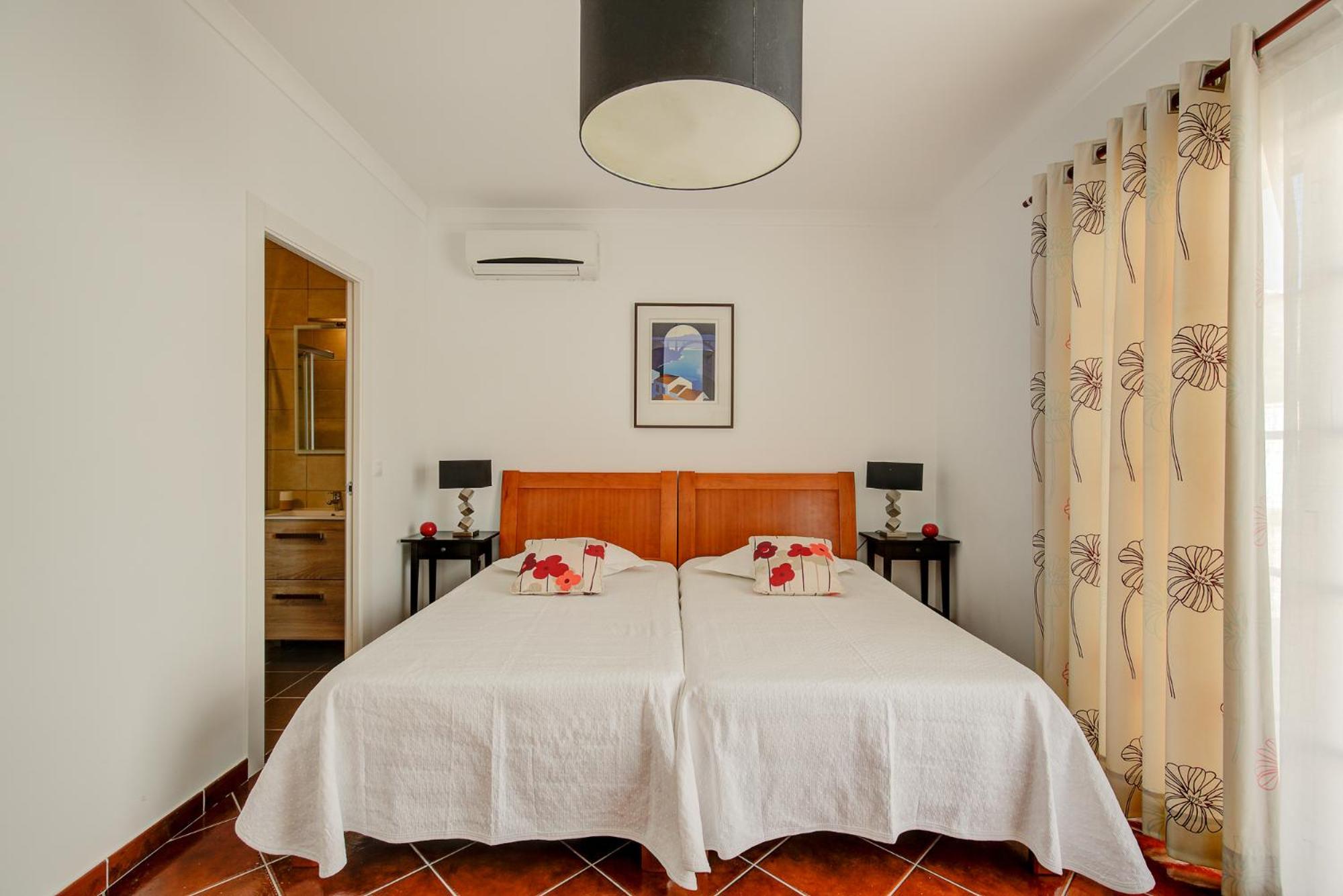 Altura Prime - 5 Suites, Private Pool And Parking, Walk To Beach Bagian luar foto