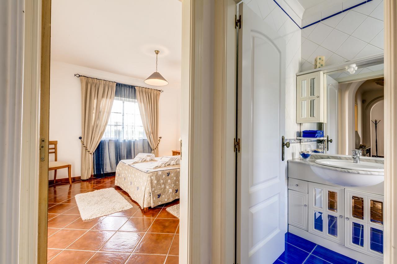 Altura Prime - 5 Suites, Private Pool And Parking, Walk To Beach Bagian luar foto
